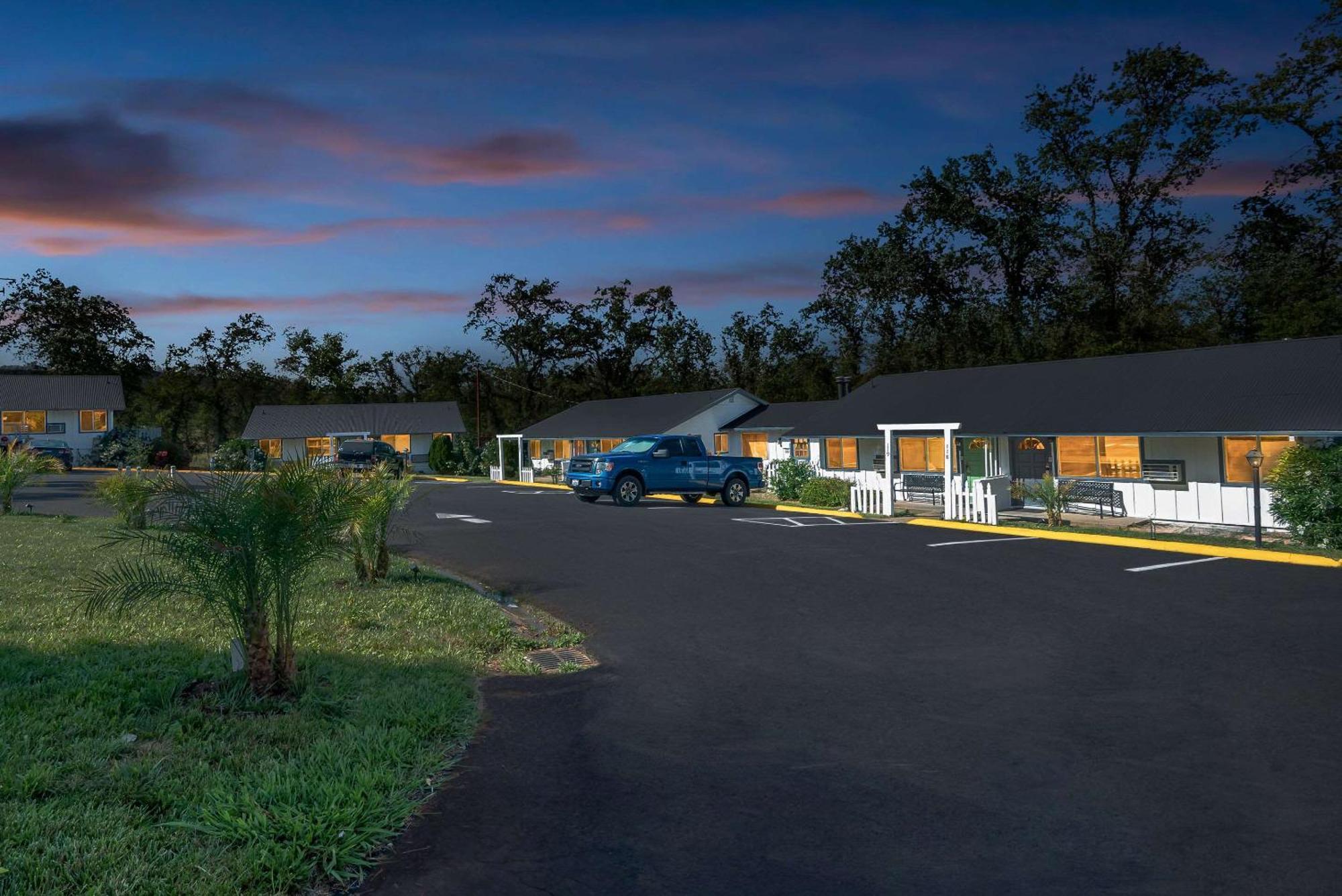 Quality Inn & Suites ジャクソン エクステリア 写真